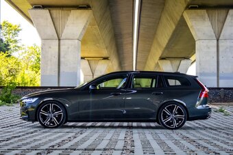Volvo V60 B4 MildHybrid Momentum Pro AT8 - 9