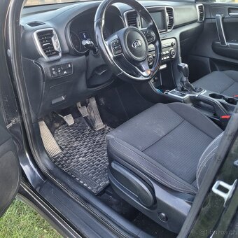 Prodám Kia Sportage 2018 4x4 - 9