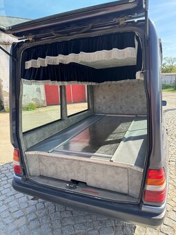 Mercedes Benz W124 pohřební speciál - 9