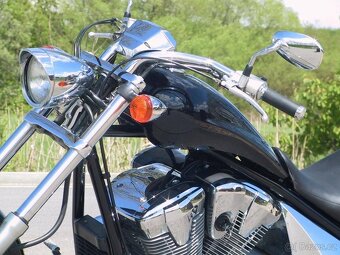 HONDA VT 1300 CX Fury - 9