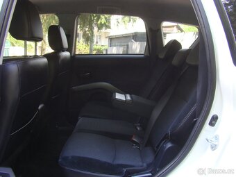 Mitsubishi Outlander 2.0i MIVEC - 9