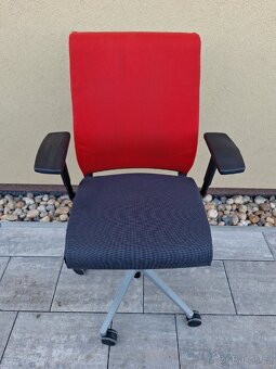 Steelcase think V1 /Kancelářská zidle @002 (OP 25.000) - 9