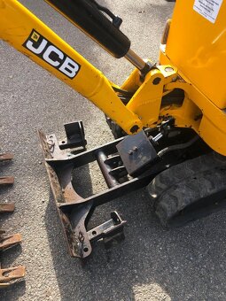 Prodám minibagr JCB 8008 CTS - 9