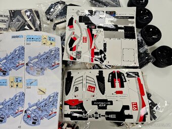 Stavebnice Porsche 911 RSR – plně kompatibilní s LEGO 42096 - 9