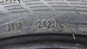 Letní pneu 235/45/20 Good Year - 9