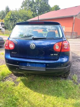Volkswagen Golf V 1.6i Fsi - 9