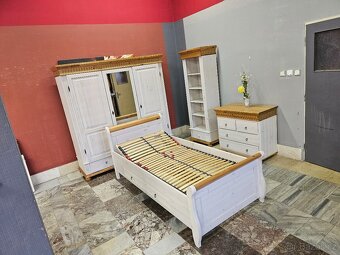 ...Zamluveno...Ložnice Celodřevená - 9