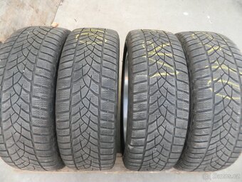 kola Audi R19 Q3 - 9
