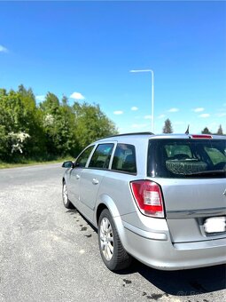 Opel Astra H 2008 1.7 TDCI - 9