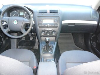Škoda Octavia 2.0i FSi 110kW - 9