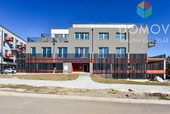 Luxusní nový byt se dvěma terasami a parkovacím stáním - 9