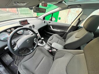 Bolt/Uber 36000,- až 48000,- měsíčně - 9