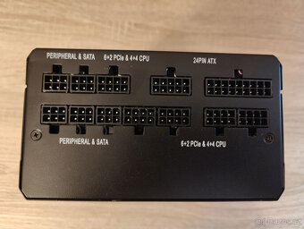 Modulární ATX zdroj CORSAIR RM750, 80 PLUS Gold, herní PC - 9