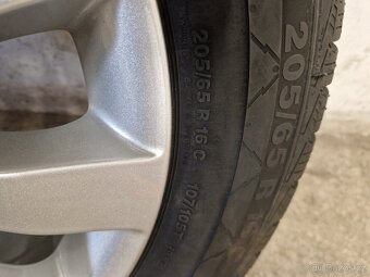 205/65/16C 107/105T Continental VANCO WINTER 2, DOT 3518 - 9