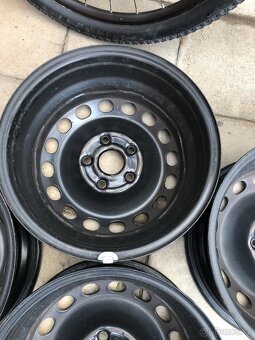 Prodám plechové disky 6J 5x112 ET47 (koncern VW) - 9
