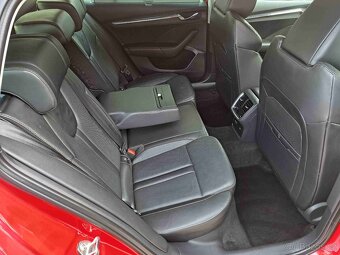 Škoda Octavia IV 2,0 TDI DSG FIRST EDITION 151.000 km - 9