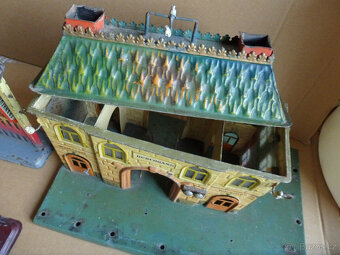 Märklin Railway a další balíčky (lokomotiva, příslušenství) - 9