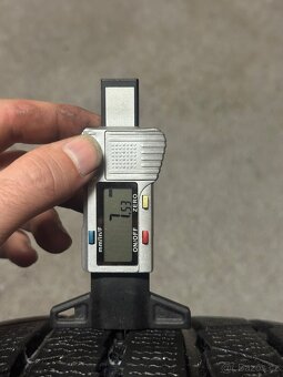 ALU Kola ŠKODA 5x112 R18 GOLUS Zánovní Zimní Pneu 225/40/18 - 9