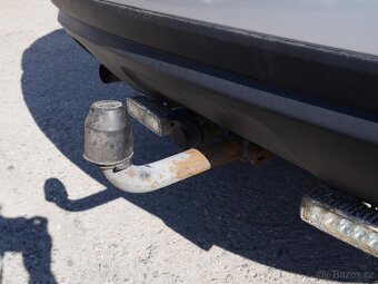 Dacia Duster 1.6i , 77 kW benzín, 2011 - 9