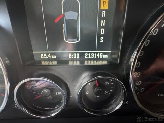 Volkswagen Touareg 2,5 TDi Automat - 9