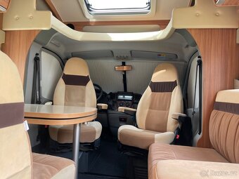 Obytné auto Burstner Ixeo it710 polointegral - 9