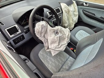 ŠKODA FABIA I 1.4MPI (DÍLY) - 9