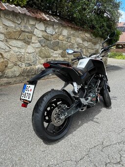 Ktm duke 125 - 9