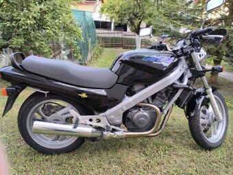 Honda ntv 650 - 9