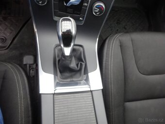 Volvo V60 2.0 D3 r.v.2016 (110 kw) servisní knížka - 9
