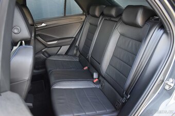 Volkswagen T-Roc R 2.0 TSI 221kW 4x4 TAŽNÉ MODEL 2023 - 9