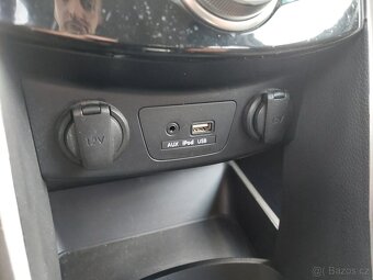 Hyundai i30, combi 1.6 CRDi, 81 kW, top stav - 9