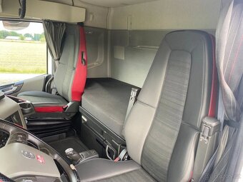 Volvo FH 460 6x2 / Nosič kontejnerů abroll Hiab - 9