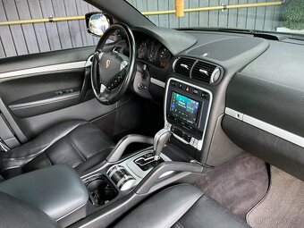 PORSCHE CAYENNE 3.6i-V6 213kW,4X4,DARK OLIVE GREEN perleť - 9
