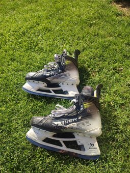 Hokejové vybavení - 9