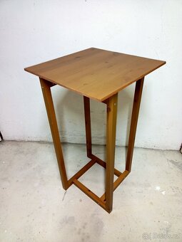 Prodám hezký barový stůl + 2 barové židle - 9