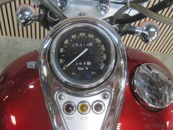 Kawasaki VN 800 - 9
