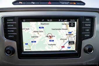 Volkswagen Passat Variant 2.0 TDI BMT Comfortline - 9