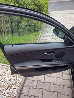 Prodám bmw e91 320i 125kw M packet benzin - 9