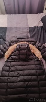kabát ČERNÝ péřový "Tommy Jeans", v. L - 9