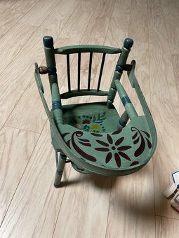 Starožitná židlička, stolička pro panenky 1945 - 9