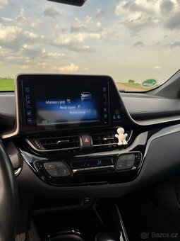 Toyota C-HR 1.8 Hybrid - Team D - 9