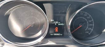 Mitsubishi ASX 1,6 benzín, r.v.2016.1.MAJITEL 94tis km - 9