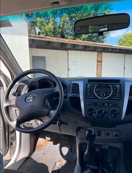 Toyota Hilux 2,5D4D Extra Cab Life 106kw - 9