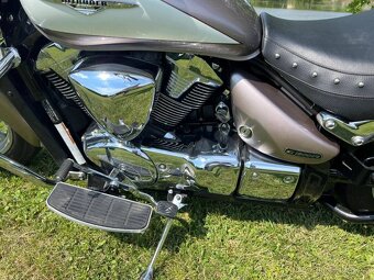 Suzuki Intruder C 1800 R - 9