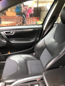 Prodám Volvo XC70 2.5t 147kW 4x4, Tažné 1800kg - 9