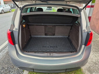 Opel Meriva 1.4 Turbo 103 kW, výbava Inovation - 9