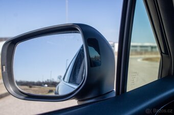 Subaru XV 2.0i e-Boxer MHEV automat 4x4 - 9