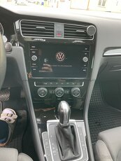 TOP VW Golf Variant 1.4 TGI Highline 2018 DSG CNG kombi - 9