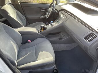Toyota Prius, 3GEN 1.8 HYBRID Automat, platná STK. RV 2009 - 9