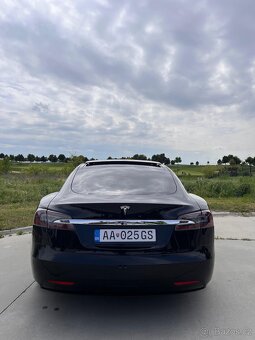 Tesla model S 75D - 9